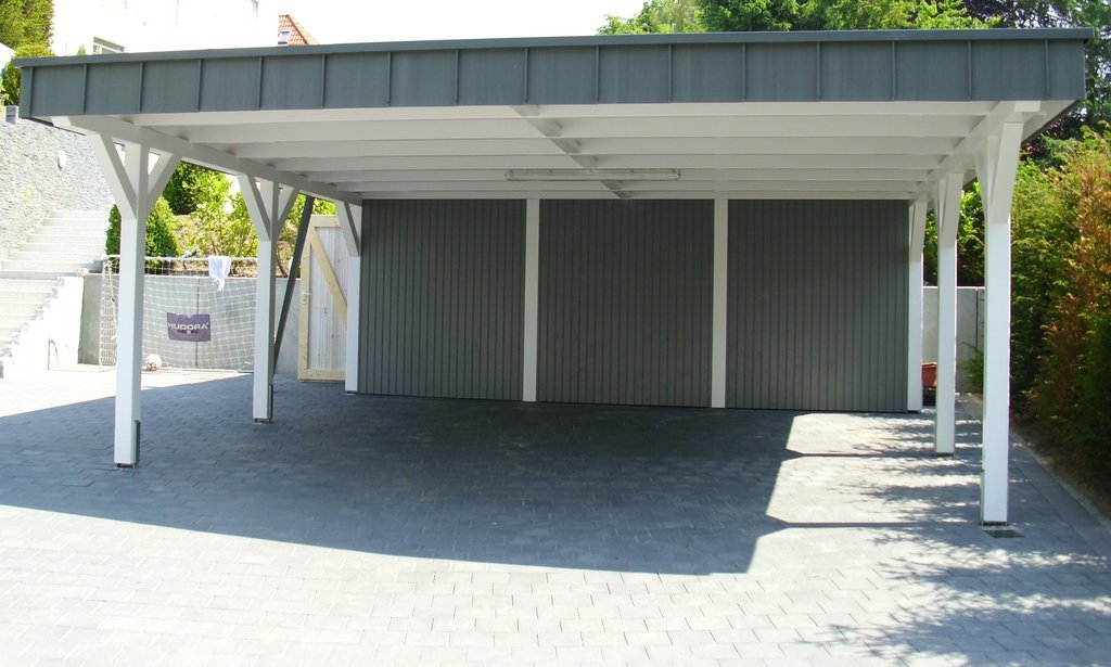 von Holzhof Friedrichsruh: Exklusives Doppelcarport mit Sehfalzblende Exklusives Doppelcarport mit Sehfalzblende
